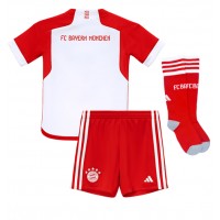 Camiseta Bayern Munich Primera Equipación para niños 2023-24 manga corta (+ pantalones cortos)